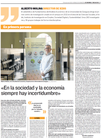 Alberto Molina, Director de IEDIS: "En la sociedad y la economía siempre hay incertidumbre"